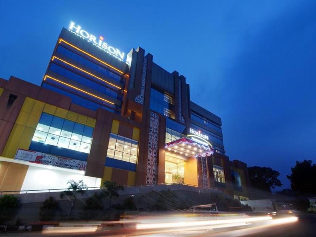 Horison Hotel Pematang Siantar Pematangsiantar Exterior foto