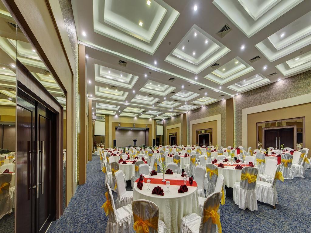 Horison Hotel Pematang Siantar Pematangsiantar Exterior foto