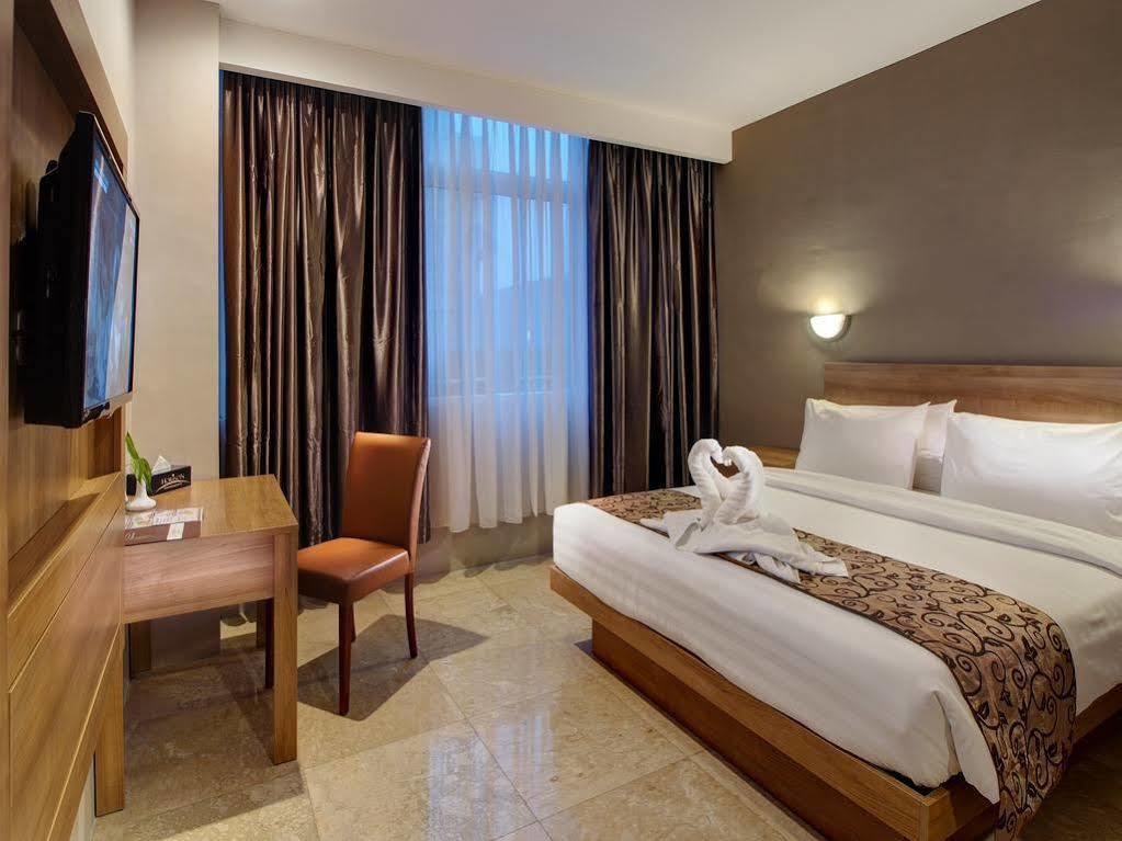 Horison Hotel Pematang Siantar Pematangsiantar Exterior foto